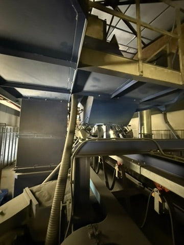 Grenailleuse automatique à charge suspendue traversante avec convoyeur aérien motorisé - Turbotecnica TC 10/20 8TR (2010)