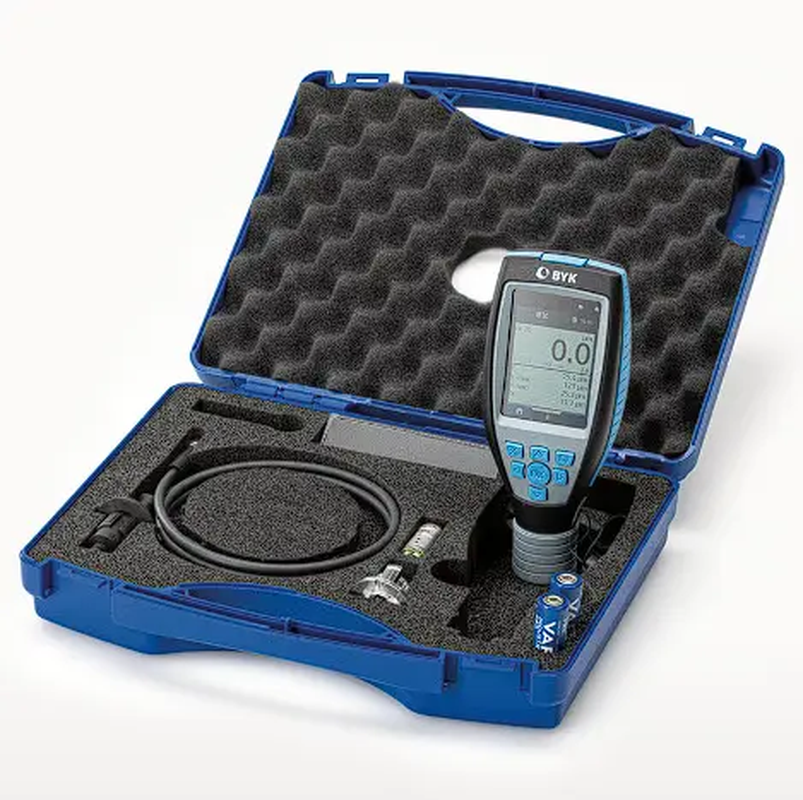 BYK byko-test 9500 Basic rangé dans sa mallette bleue avec sonde à câble et accessoires