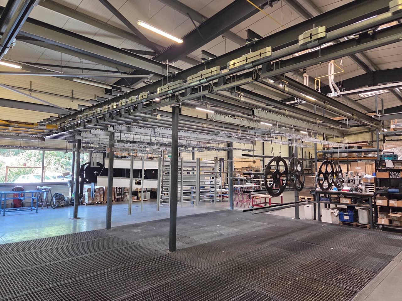 Chaîne complète de thermolaquage – capacités 5 m (L) × 2,5 m (H) – OMIA (FR) + monobain “IS – TORAN”