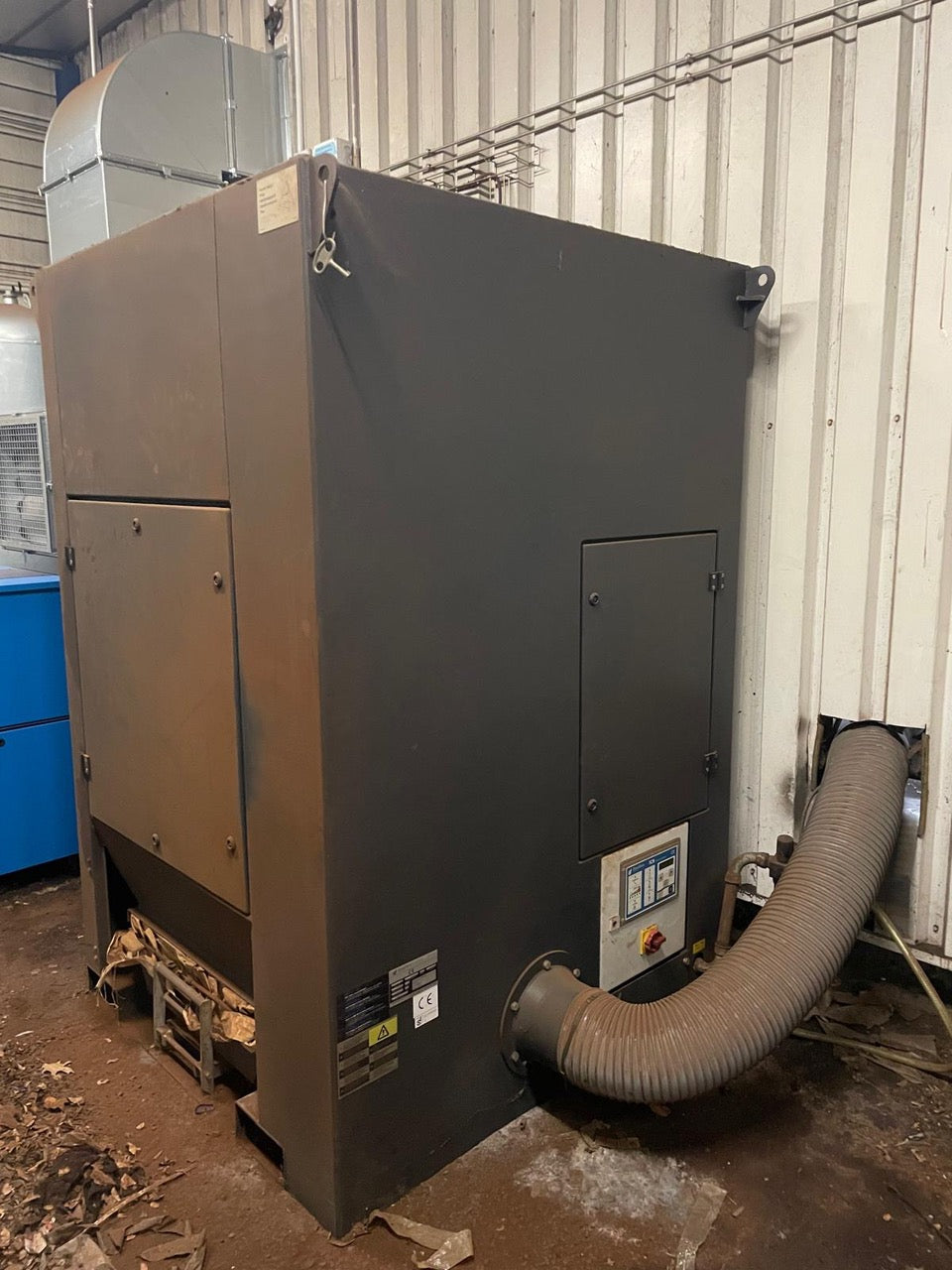 AMADA LC-2012 C1 NT (04/2008) + MP-2512 C1
