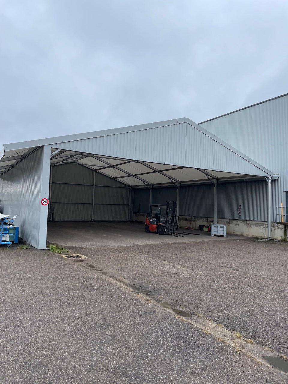 Chapiteau industriel rigide - 20x15 m - 300m2