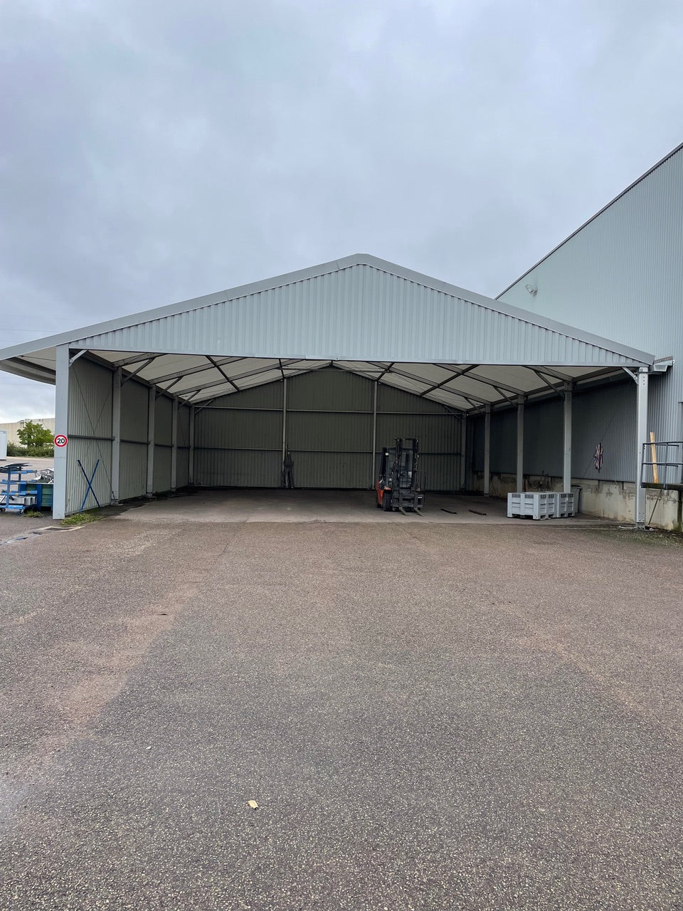 Chapiteau industriel rigide - 20x15 m - 300m2