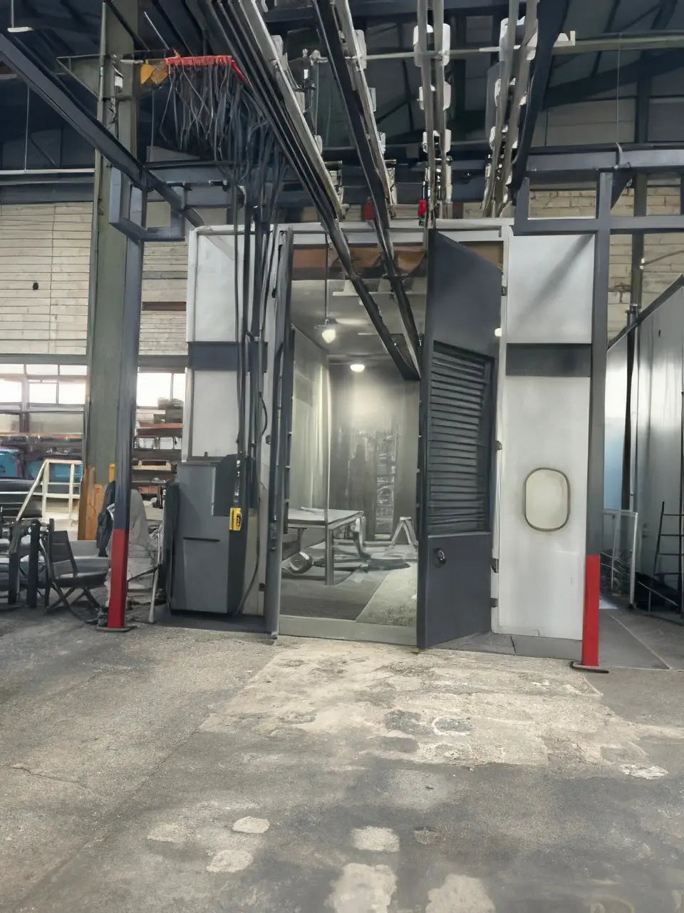 Chaîne complète de sablage et thermolaquage BGCOMAGENCY