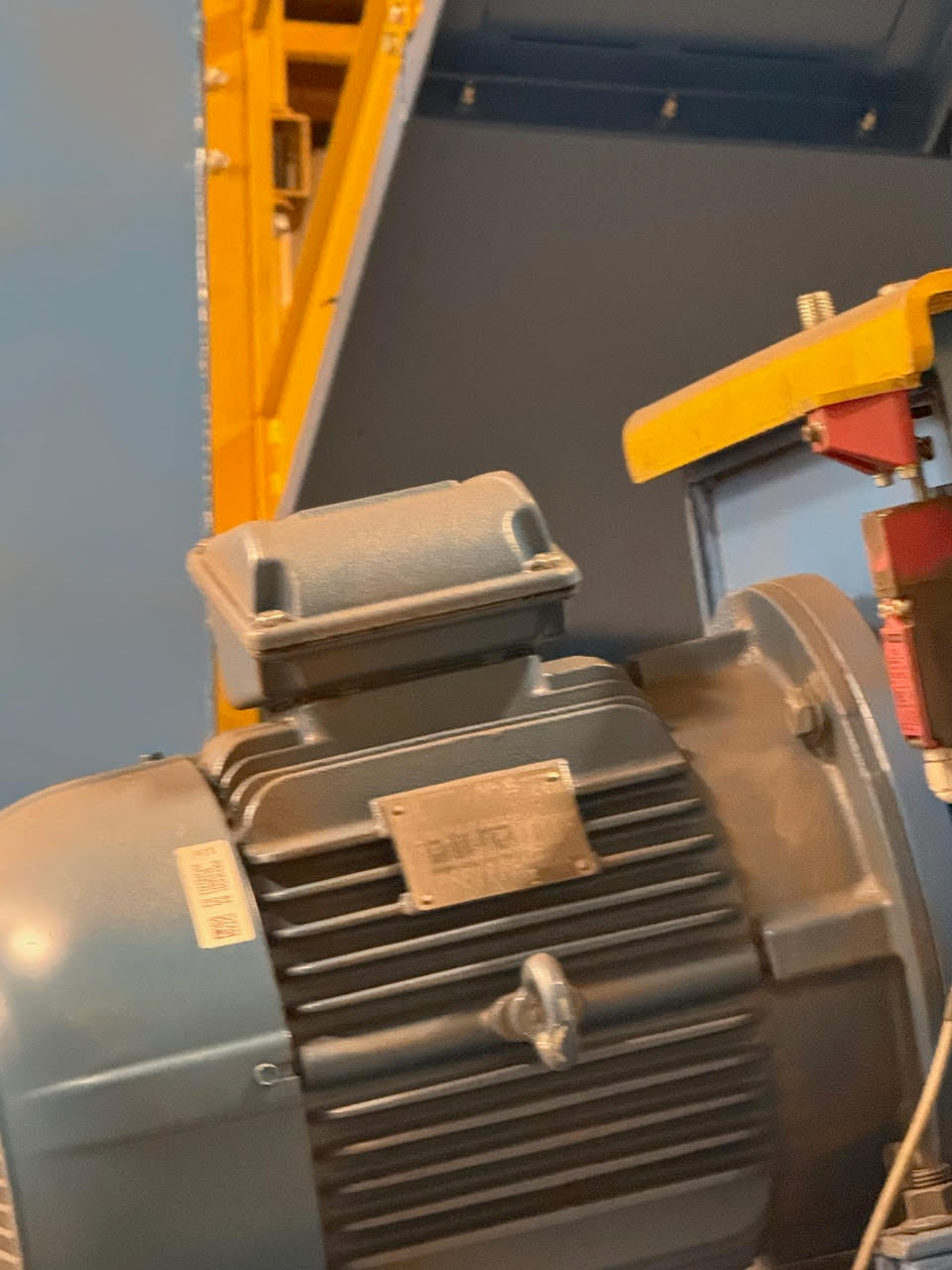 Grenailleuse automatique à rouleaux – TURBOTECNICA – Occasion récente (4 ans)