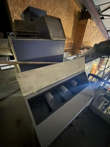 Grenailleuse automatique à charge suspendue traversante avec convoyeur aérien motorisé - Turbotecnica TC 10/20 8TR (2010)