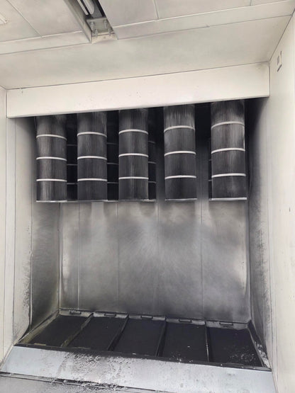 Chaîne complète de thermolaquage – capacités 5 m (L) × 2,5 m (H) – OMIA (FR) + monobain “IS – TORAN”