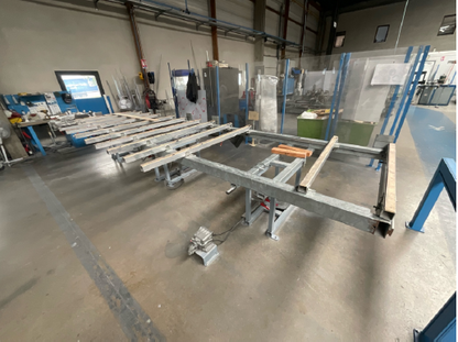 Table de montage basculante - 6 000 mm - Occasion