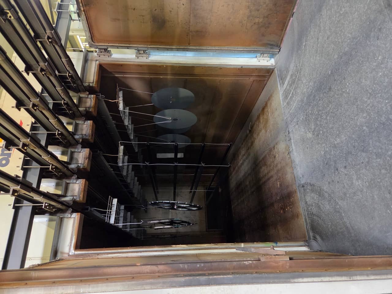 Chaîne complète de thermolaquage – capacités 5 m (L) × 2,5 m (H) – OMIA (FR) + monobain “IS – TORAN”