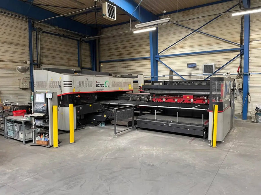 AMADA Combiné poinçonnage / découpe laser CO2 LC-2012 C1 NT + MP-2512 C1, vendu