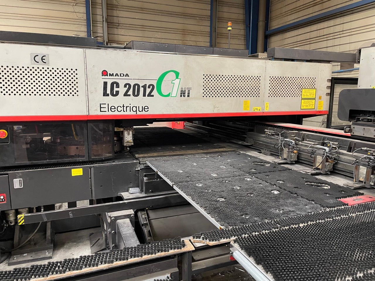 AMADA LC-2012 C1 NT (04/2008) + MP-2512 C1