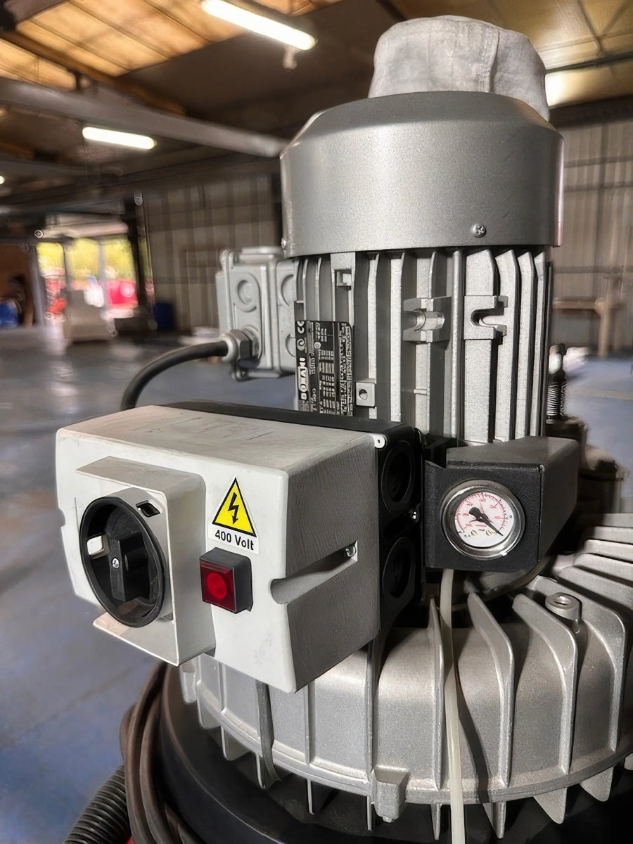 Aspirateur à Grenaillage Industriel sur Roulettes – Marque DEPURECO BGCOMAGENCY