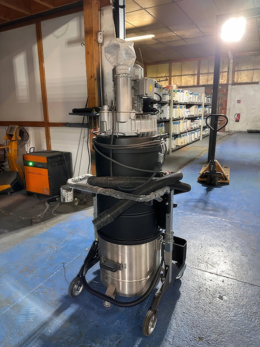 Aspirateur à Grenaillage Industriel sur Roulettes – Marque DEPURECO BGCOMAGENCY