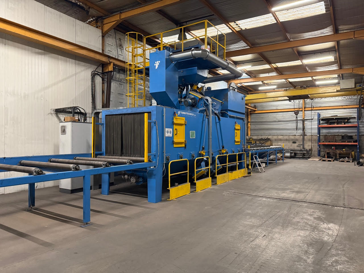 Grenailleuse automatique à rouleaux – TURBOTECNICA – Occasion récente (4 ans)